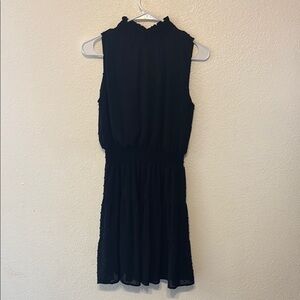 Black Sleeveless Dress‎